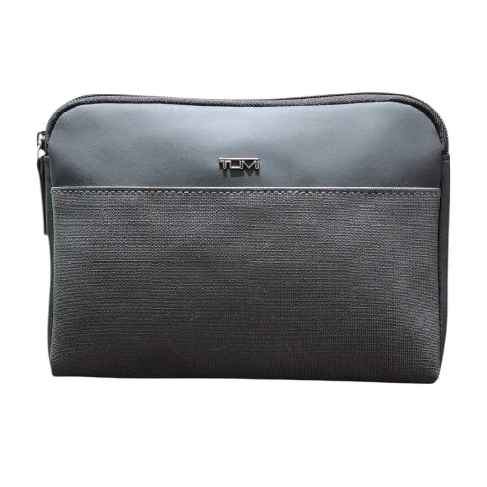 TUMI for Delta Black Travel Amenity Bag Case Zipper Pouch Organizer 8x6
